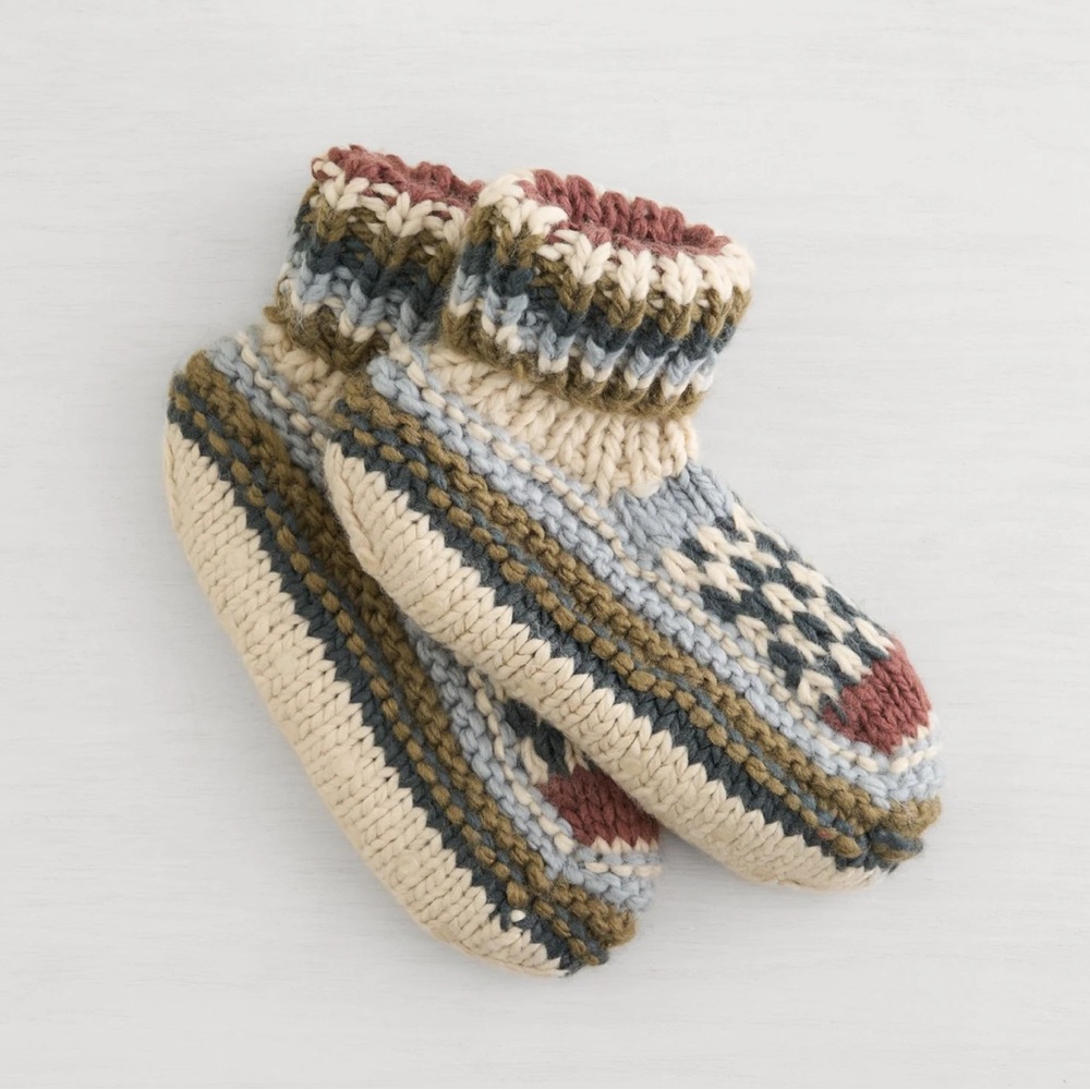 !SOLD! Knit Slipper Booties Cozy Socks